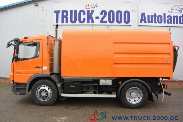 Balayeuse de voirie Mercedes-Benz Atego 1324 HSW Explorer 6 Hecksauger Vorsprühen: photos 13