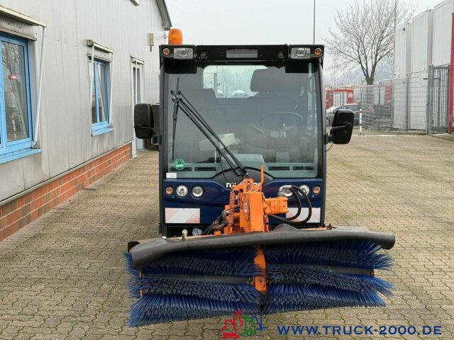 Balayeuse de voirie Multicar Tremo X56 Winterdienst Streuer + Besen NUR 9TKM: photos 11