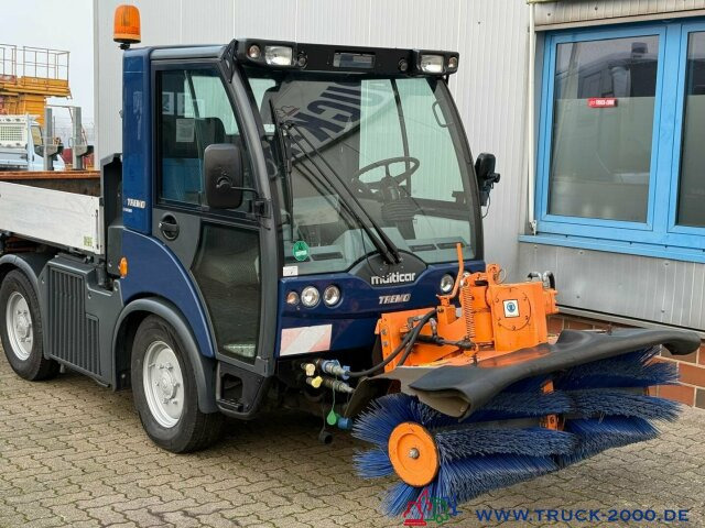 Balayeuse de voirie Multicar Tremo X56 Winterdienst Streuer + Besen NUR 9TKM: photos 8