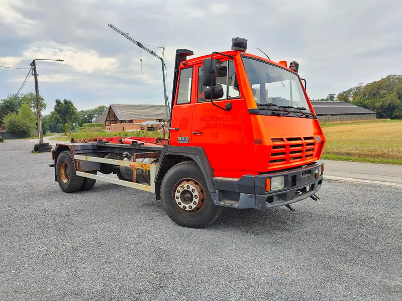 Steyr 19S31 19S32 Container Marrel - Camion ampliroll: photos 1 Steyr 19S31 19S32 Container Marrel - Camion ampliroll: photos 1