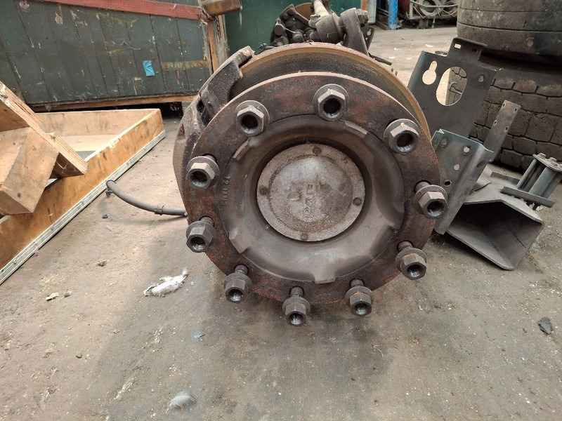 DAF CF 85.360 6X2 - Essieu avant: photos 3 DAF CF 85.360 6X2 - Essieu avant: photos 3