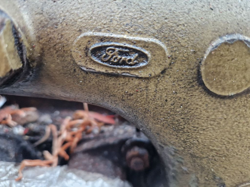 Ford T3 703F 6015 BA - Moteur: photos 3 Ford T3 703F 6015 BA - Moteur: photos 3