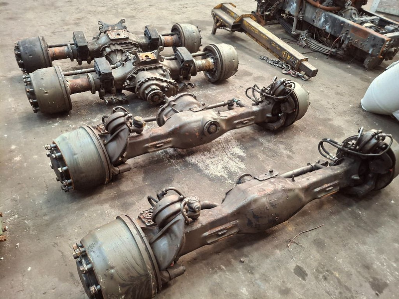 MAN KAT 8x8 complete AXLE SET - Essieu et pièces: photos 1 MAN KAT 8x8 complete AXLE SET - Essieu et pièces: photos 1