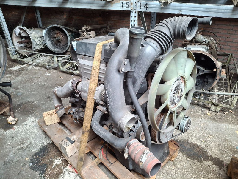 Mercedes-Benz OM904LA - Moteur: photos 5 Mercedes-Benz OM904LA - Moteur: photos 5