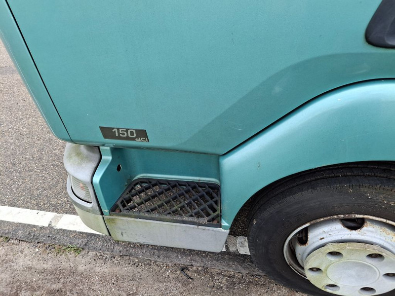 Renault MIDLUM 150-08/B - Camion fourgon: photos 5 Renault MIDLUM 150-08/B - Camion fourgon: photos 5