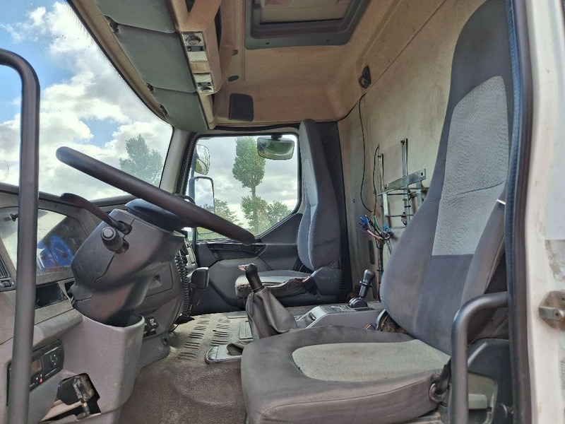 Renault PREMIUM 270 GAS / LPG - Camion citerne: photos 4 Renault PREMIUM 270 GAS / LPG - Camion citerne: photos 4