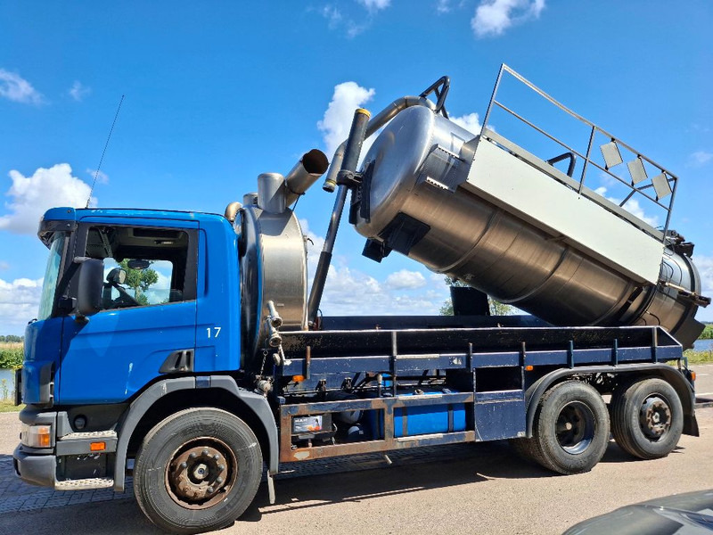 Scania P114 GB6X2*4 NA 90190 - Camion hydrocureur: photos 1 Scania P114 GB6X2*4 NA 90190 - Camion hydrocureur: photos 1