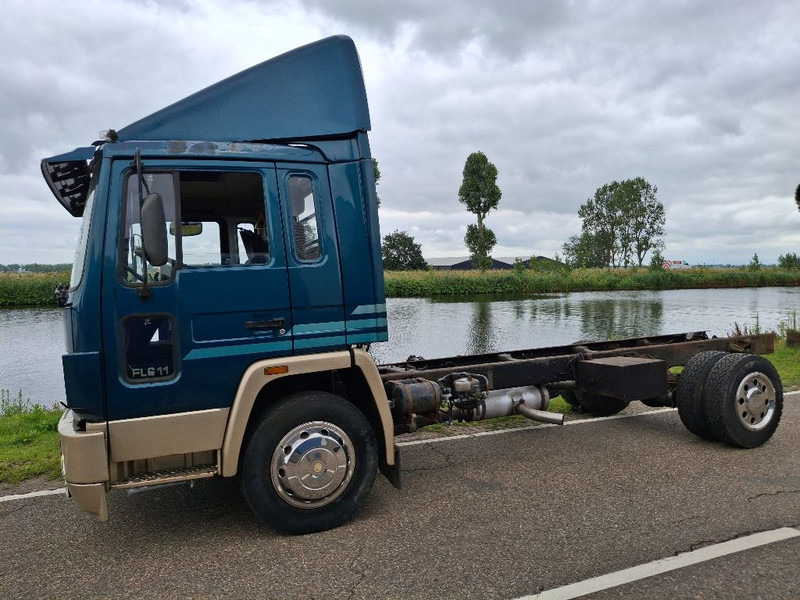 Volvo FL611 - Châssis cabine: photos 3 Volvo FL611 - Châssis cabine: photos 3
