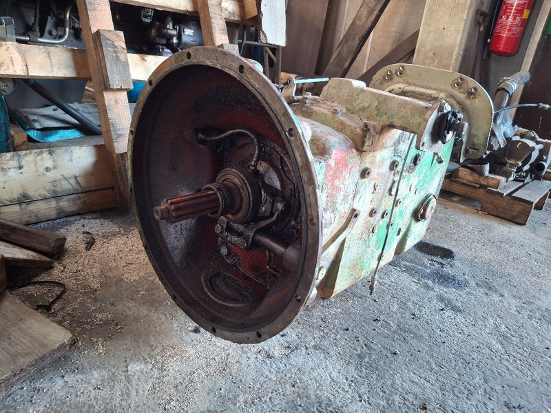 Volvo SR62 - Boîte de vitesse: photos 1 Volvo SR62 - Boîte de vitesse: photos 1