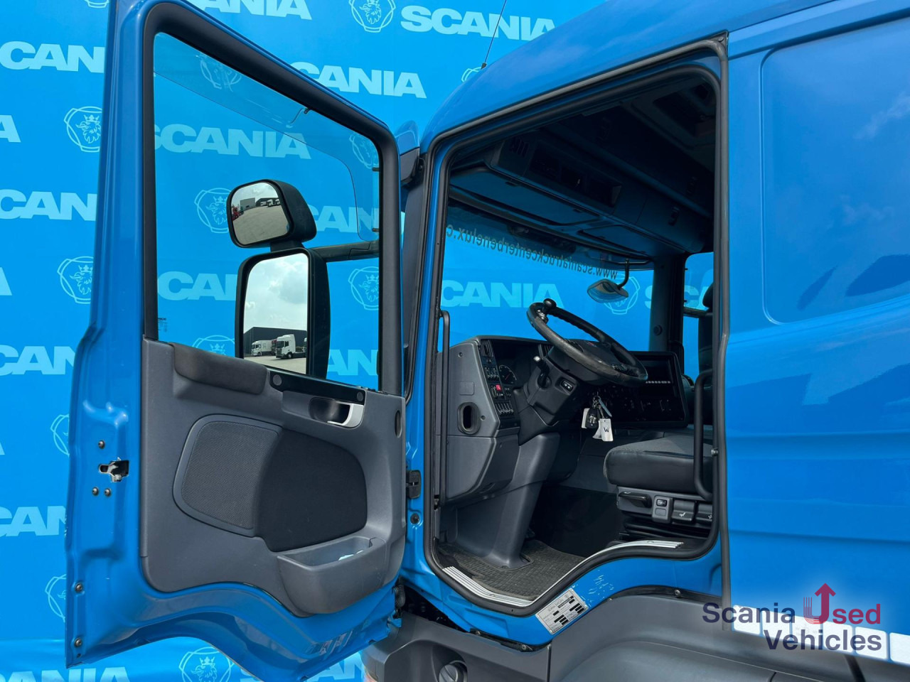 Camion fourgon SCANIA P 250 DB4x2MNA AIRCO TAILLIFT 1.5T BOX 675X250X235: photos 14