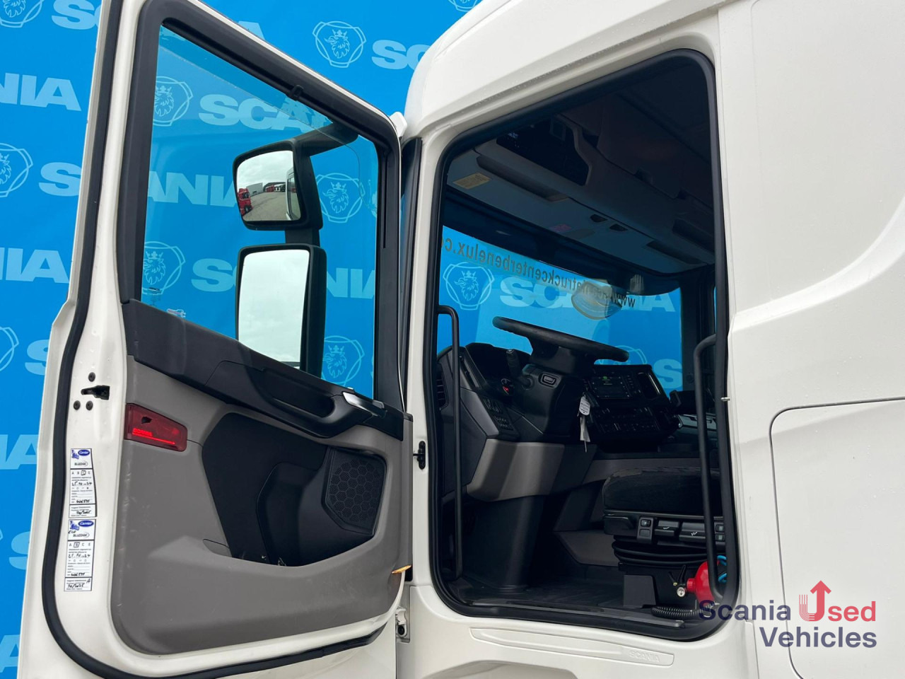 SCANIA R 410 B6x2*4NB LNG RETARDER FRIGO CHEREAU 765x250x - Camion frigorifique: photos 2 SCANIA R 410 B6x2*4NB LNG RETARDER FRIGO CHEREAU 765x250x - Camion frigorifique: photos 2