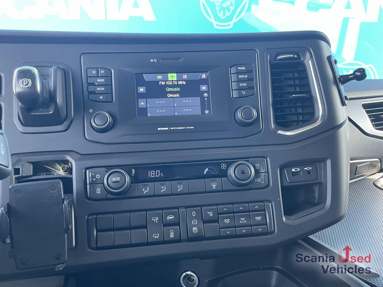 SCANIA R 410 A4x2NA RETARDER ADR FL LED ACC - Tracteur routier: photos 5 SCANIA R 410 A4x2NA RETARDER ADR FL LED ACC - Tracteur routier: photos 5