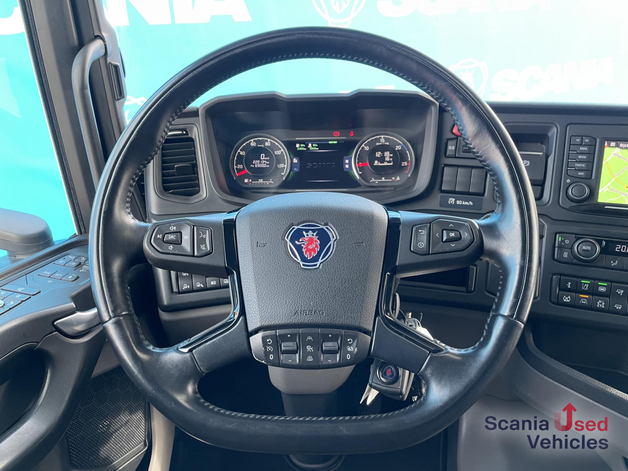 SCANIA R 450 A4x2NB DIFF-L RETARDER FULL AIR P-AIRCO ACC - Tracteur routier: photos 2 SCANIA R 450 A4x2NB DIFF-L RETARDER FULL AIR P-AIRCO ACC - Tracteur routier: photos 2