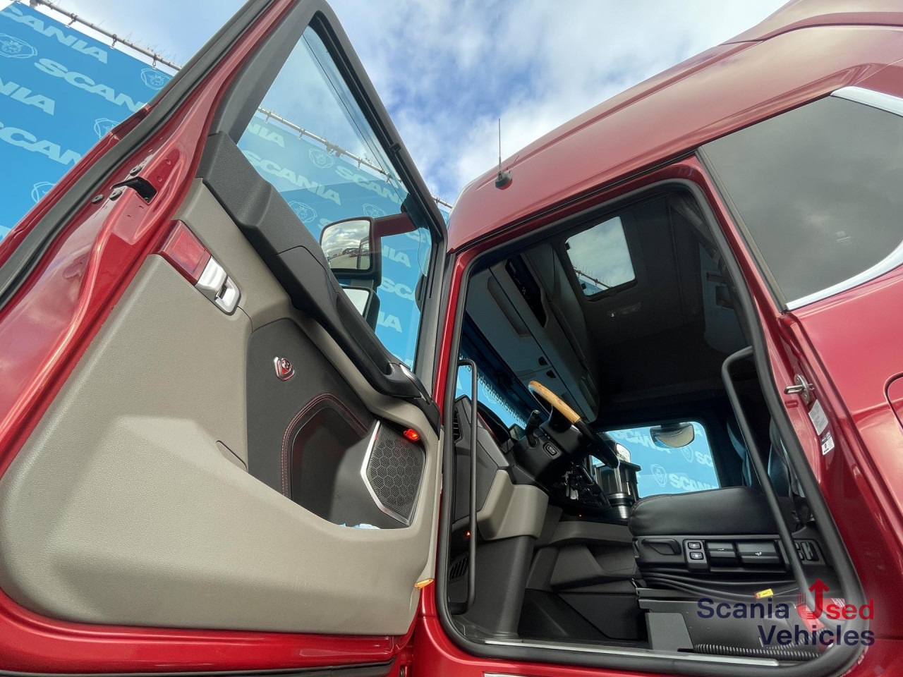 SCANIA S 520 A6x2/4NB DIFF-L RETARDER FULL AIR P-AIRCO V8 - Tracteur routier: photos 3 SCANIA S 520 A6x2/4NB DIFF-L RETARDER FULL AIR P-AIRCO V8 - Tracteur routier: photos 3