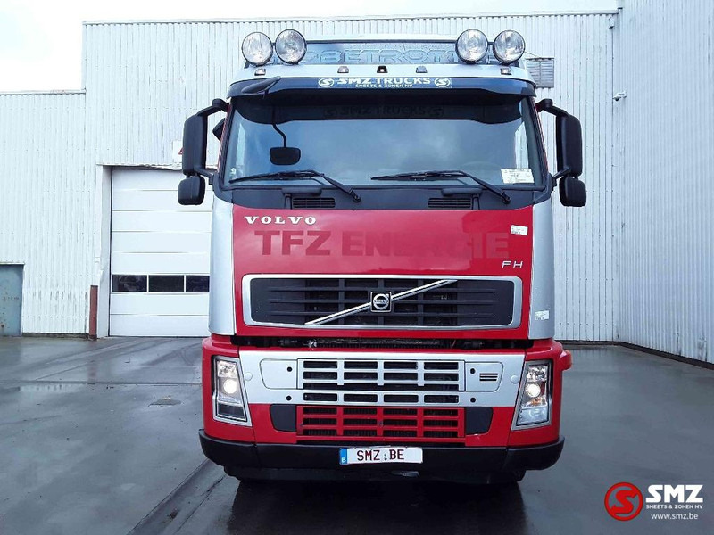 Volvo FH 520 lames 8x4 big axle - Camion: photos 2 Volvo FH 520 lames 8x4 big axle - Camion: photos 2