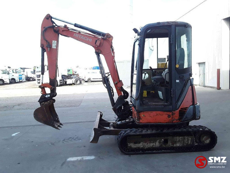 Hitachi ZX29U-3 airco - Grue sur chenilles: photos 5 Hitachi ZX29U-3 airco - Grue sur chenilles: photos 5