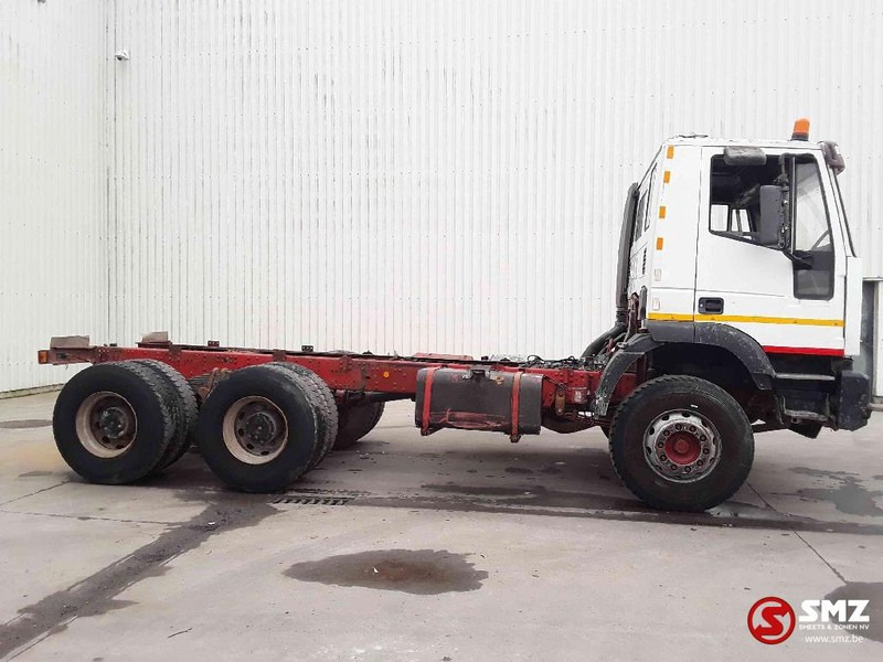Iveco Eurotrakker 260.34 6x4 manual pump! - Châssis cabine: photos 4 Iveco Eurotrakker 260.34 6x4 manual pump! - Châssis cabine: photos 4