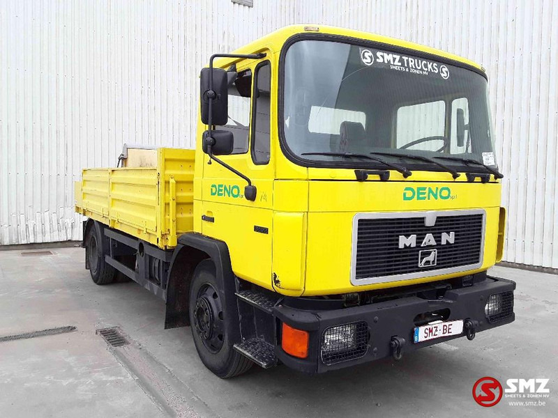 MAN - Camion plateau: photos 1 MAN - Camion plateau: photos 1