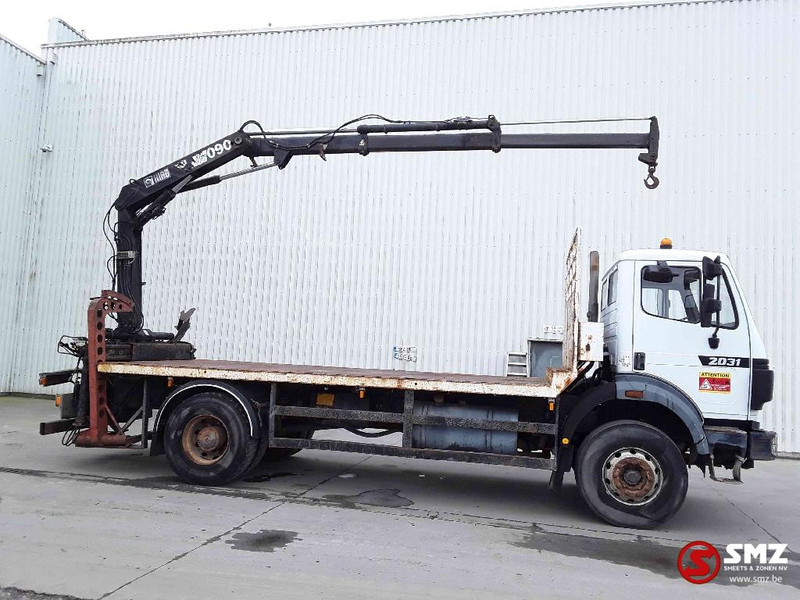 Mercedes-Benz SK 1831 hiab 090 lames - Camion plateau, Camion grue: photos 4 Mercedes-Benz SK 1831 hiab 090 lames - Camion plateau, Camion grue: photos 4