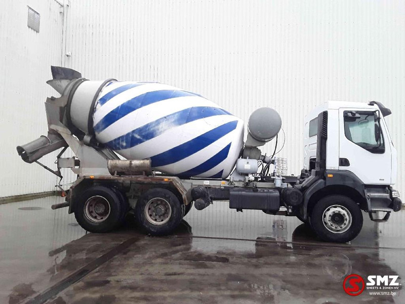 Renault Kerax 300 manual pump - Camion malaxeur: photos 4 Renault Kerax 300 manual pump - Camion malaxeur: photos 4