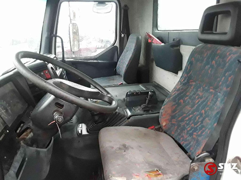 Camion malaxeur Renault Kerax 300 manual pump: photos 7