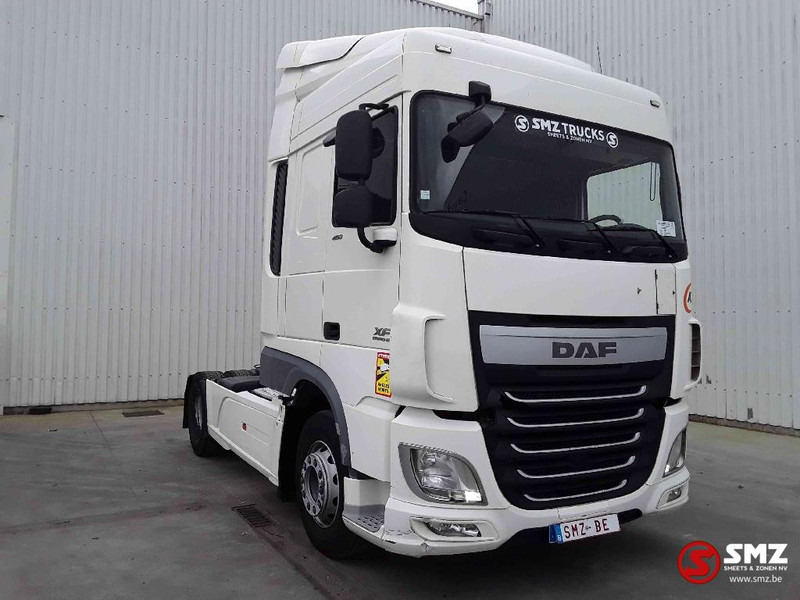DAF 106 XF 460 intarder - Tracteur routier: photos 1 DAF 106 XF 460 intarder - Tracteur routier: photos 1