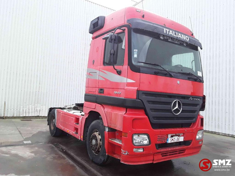 Mercedes-Benz Actros 1844 megaspace 2 tanks - Tracteur routier: photos 1 Mercedes-Benz Actros 1844 megaspace 2 tanks - Tracteur routier: photos 1