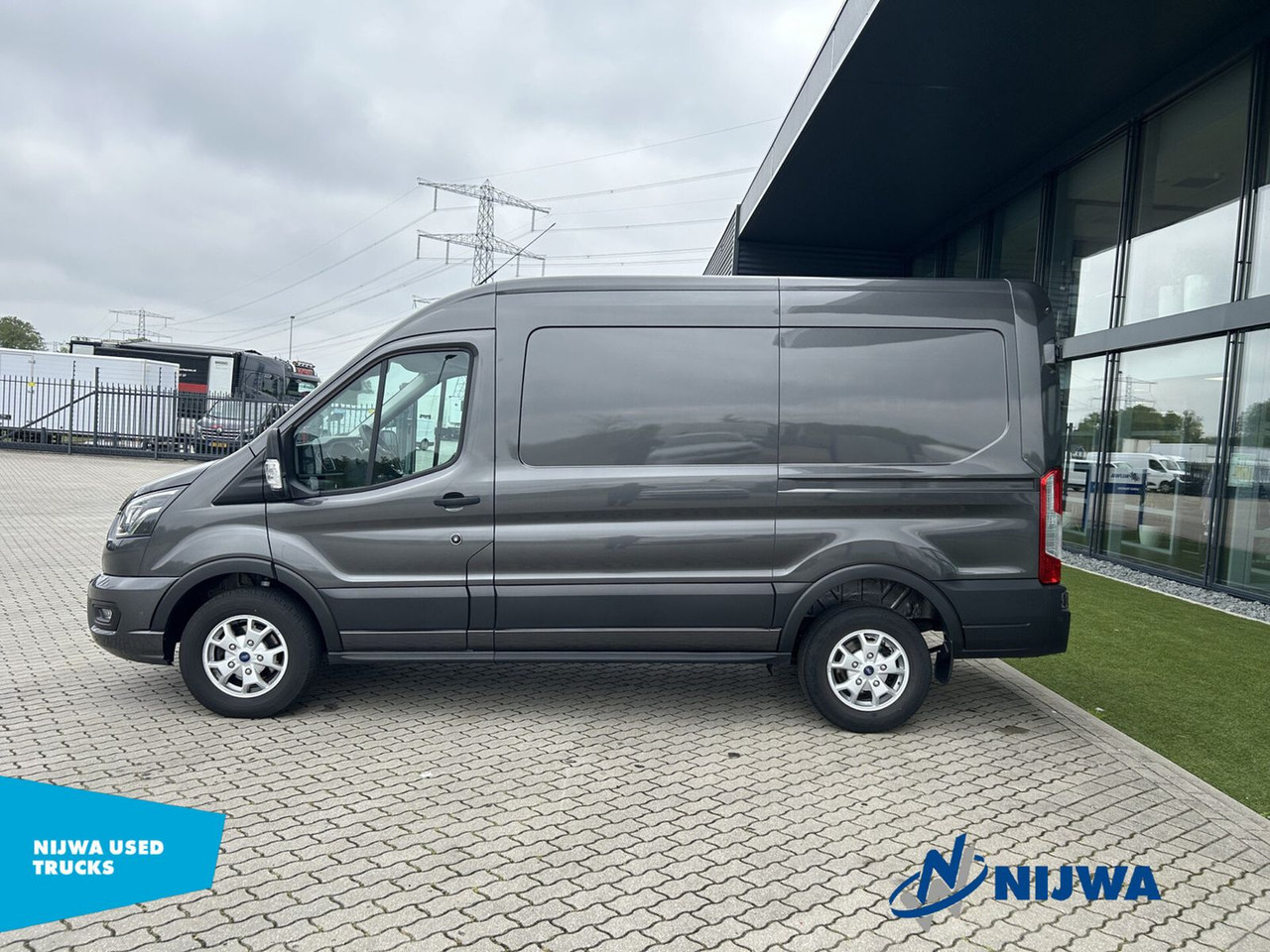 Ford Transit 350 L2H3 Limited Trekhaak + Navigatie - Fourgon utilitaire: photos 5 Ford Transit 350 L2H3 Limited Trekhaak + Navigatie - Fourgon utilitaire: photos 5