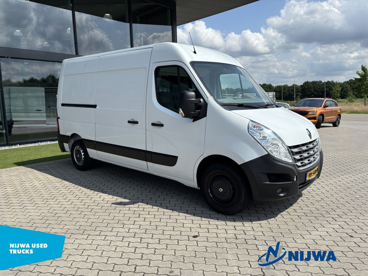 Renault Master T35 125 L2H2 Opstap + Airco Kasten - Fourgon utilitaire: photos 2 Renault Master T35 125 L2H2 Opstap + Airco Kasten - Fourgon utilitaire: photos 2