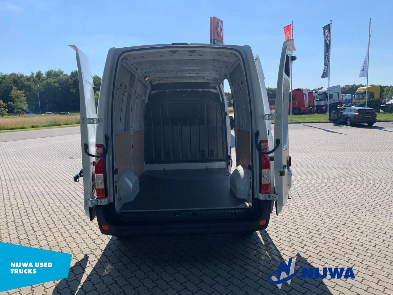 Fourgon utilitaire Renault Master T35 135 L2H2 Bluetooth + Airco Kasten: photos 12