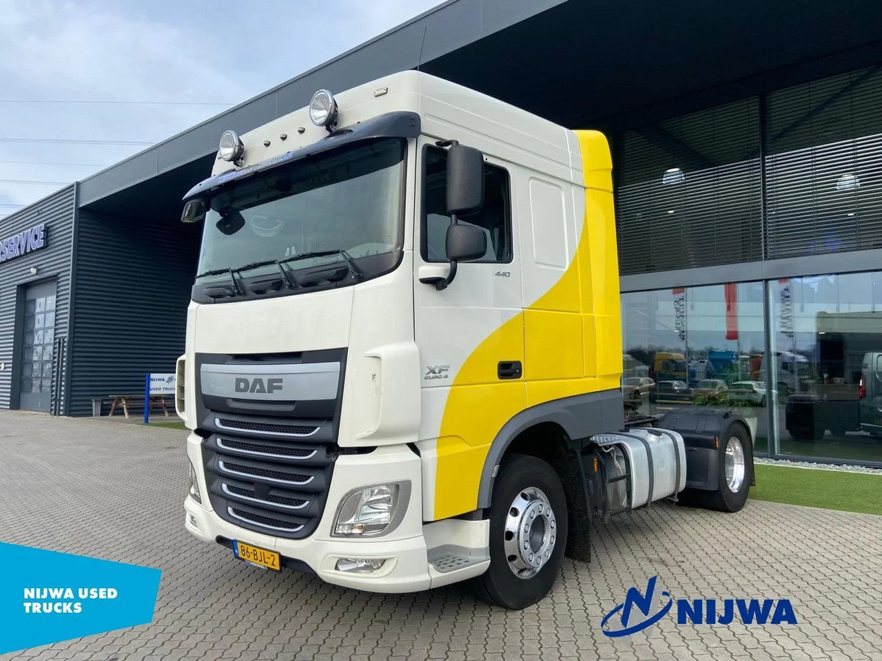 DAF XF 440 4x2 PTO + Standkachel - Tracteur routier: photos 1 DAF XF 440 4x2 PTO + Standkachel - Tracteur routier: photos 1