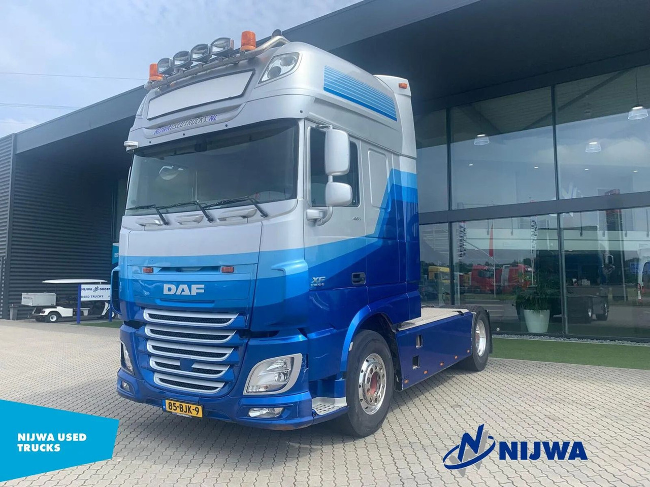 DAF XF 460 4x2 Hydrauliek + Schuifschotel - Tracteur routier: photos 1 DAF XF 460 4x2 Hydrauliek + Schuifschotel - Tracteur routier: photos 1
