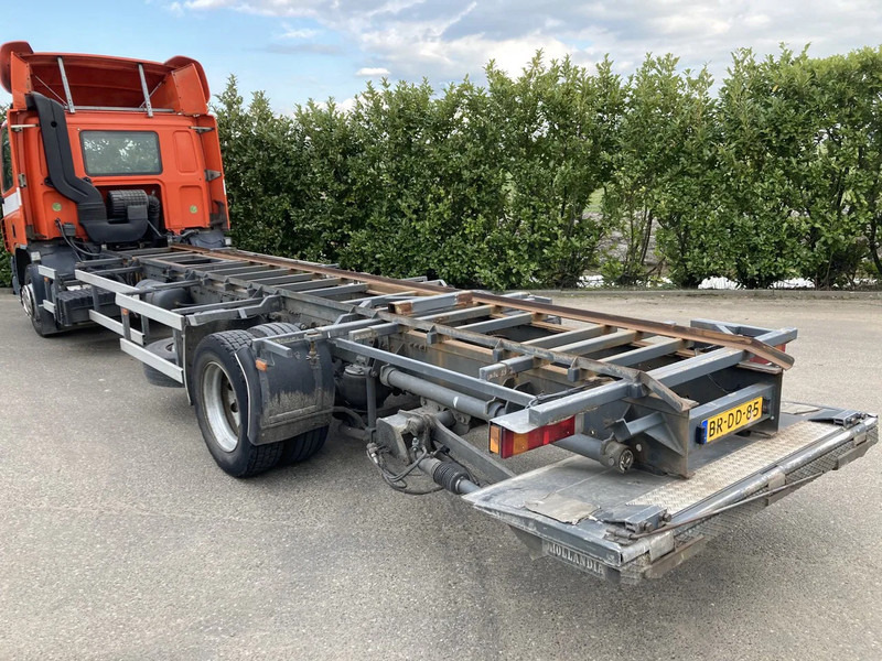 DAF CF65.180 Euro3 Manual / Laadklep - Châssis cabine: photos 4 DAF CF65.180 Euro3 Manual / Laadklep - Châssis cabine: photos 4