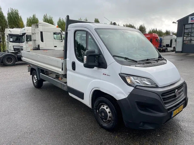 Fiat Ducato 250 - Fourgon utilitaire: photos 2 Fiat Ducato 250 - Fourgon utilitaire: photos 2
