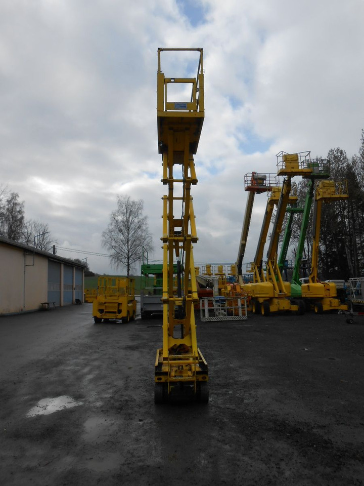 Genie GS 1930, Scherenarbeitsbühne Genie 8 m - Camion avec nacelle: photos 3 Genie GS 1930, Scherenarbeitsbühne Genie 8 m - Camion avec nacelle: photos 3