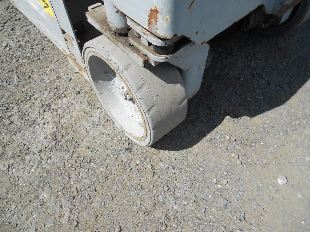 Genie GS 1932, Scherenarbeitsbühne Genie 8 m en crédit-bail Genie GS 1932, Scherenarbeitsbühne Genie 8 m: photos 11 Genie GS 1932, Scherenarbeitsbühne Genie 8 m en crédit-bail Genie GS 1932, Scherenarbeitsbühne Genie 8 m: photos 11