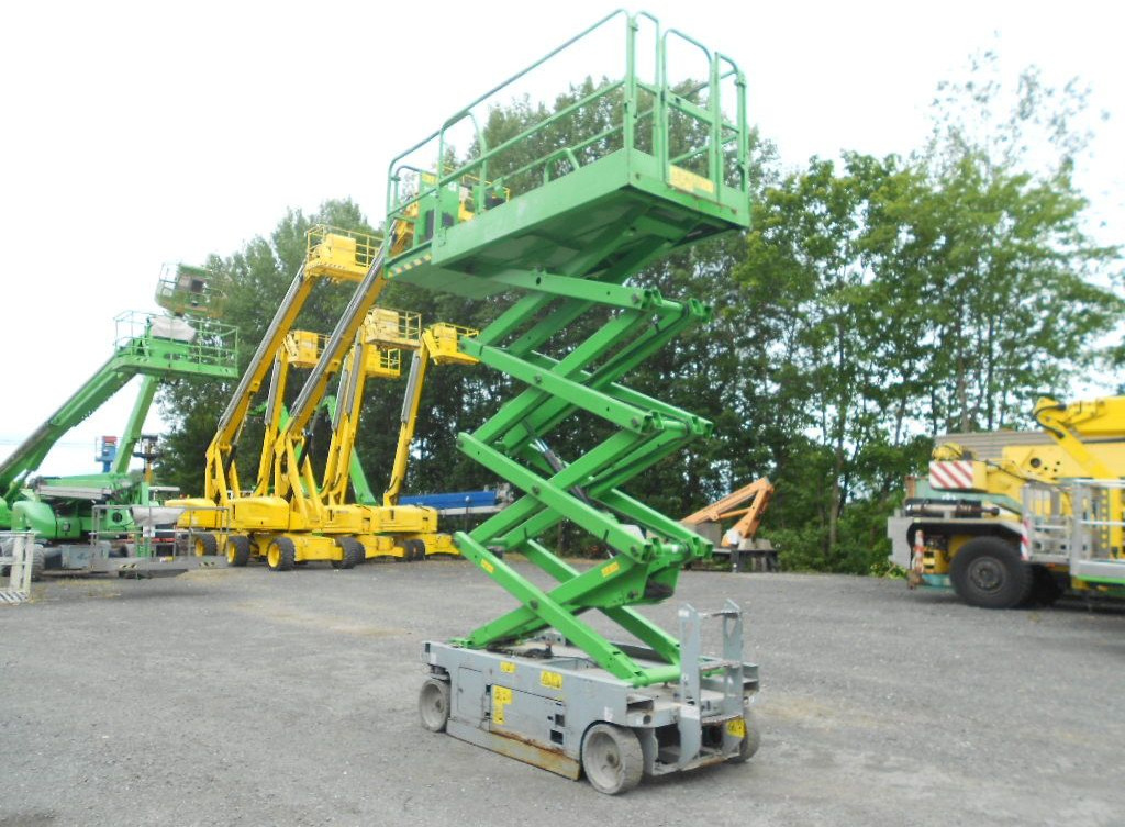 Genie GS 2646, Scherenarbeitsbühne Genie 9,9 m - Nacelle ciseaux: photos 4 Genie GS 2646, Scherenarbeitsbühne Genie 9,9 m - Nacelle ciseaux: photos 4