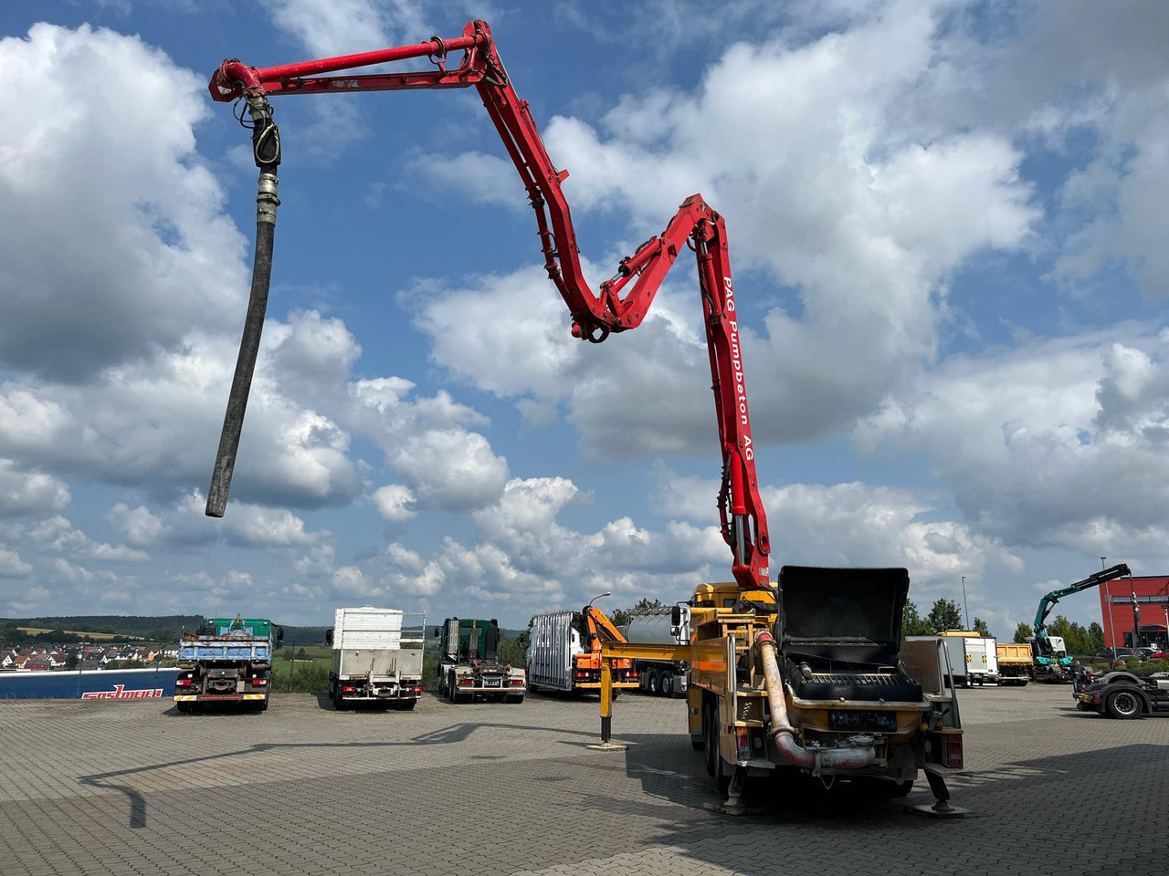 MAN 26.360 6x4 Putzmeister 24 m Hallenpumpe - Camion pompe: photos 3 MAN 26.360 6x4 Putzmeister 24 m Hallenpumpe - Camion pompe: photos 3