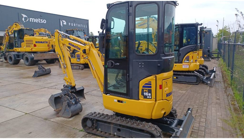 Komatsu PC16R-3HS - Mini pelle: photos 4 Komatsu PC16R-3HS - Mini pelle: photos 4