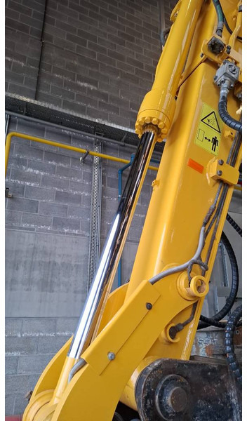 Komatsu PW148-10 PW148-8 PW140-7 Boom and Arm - Flèche pour Engins de chantier: photos 3 Komatsu PW148-10 PW148-8 PW140-7 Boom and Arm - Flèche pour Engins de chantier: photos 3