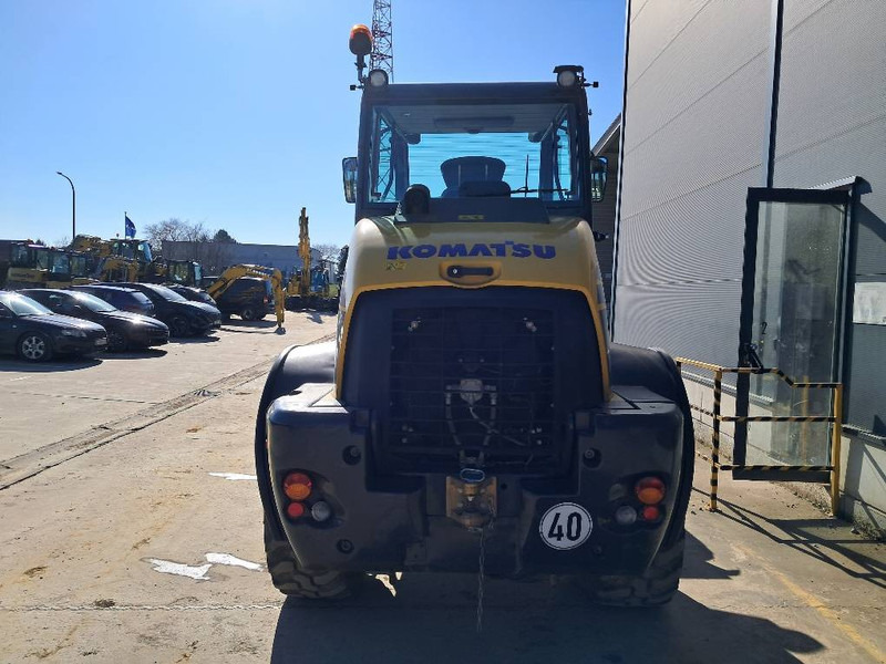 Chargeuse sur pneus Komatsu WA100M-8: photos 10 Chargeuse sur pneus Komatsu WA100M-8: photos 10