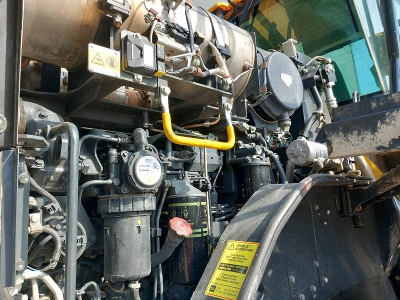 Chargeuse sur pneus Komatsu WA475-10: photos 11