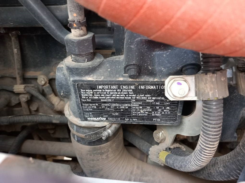 Chargeuse sur pneus Komatsu WA475-10: photos 9