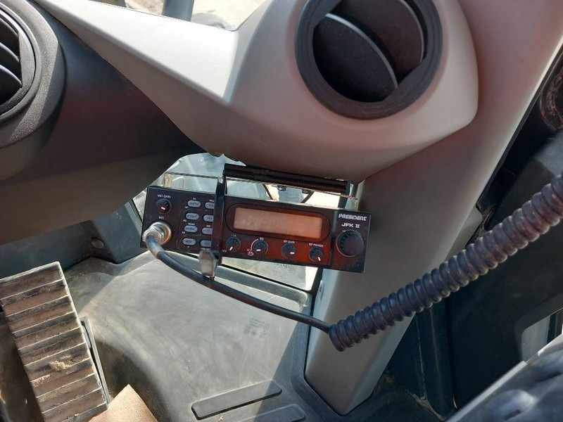 Chargeuse sur pneus Komatsu WA475-10: photos 17