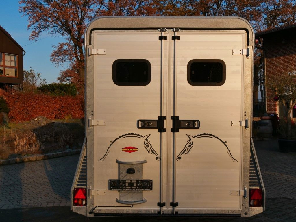 Böckmann Traveller G 3 Sofort Verfügbar Böckmann Traveller G 3 Sofort Verfügbar - Van chevaux: photos 4 Böckmann Traveller G 3 Sofort Verfügbar Böckmann Traveller G 3 Sofort Verfügbar - Van chevaux: photos 4