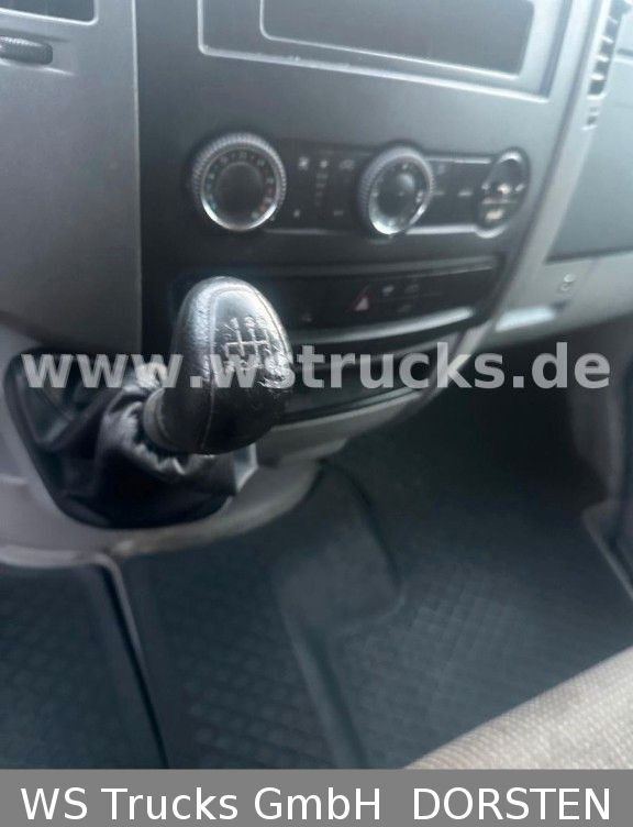Mercedes-Benz Sprinter II Kasten 216 CDI Hoch/Lang - Voiture: photos 4 Mercedes-Benz Sprinter II Kasten 216 CDI Hoch/Lang - Voiture: photos 4
