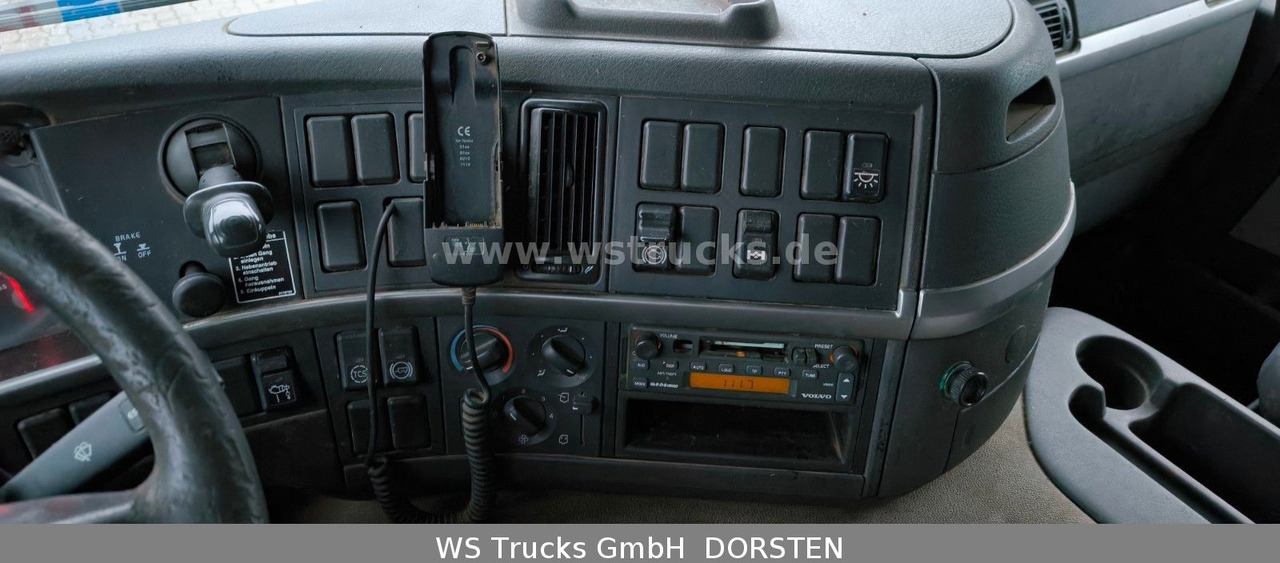 Camion chevaux Volvo FM 260 mit KABA 2 Stock Vollalu: photos 16