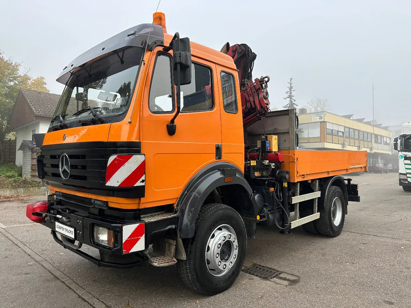 Mercedes-Benz SK 1824 AK*4x4*HMF 1253 K4 B3*Seilwinde - Camion grue: photos 2 Mercedes-Benz SK 1824 AK*4x4*HMF 1253 K4 B3*Seilwinde - Camion grue: photos 2