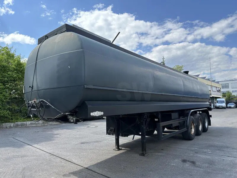 LAG GSA-22 Gülleauflieger 37 m³ 6 Kammer TÜV NEU! GSA-22 Gülleauflieger 37 m³ 6 Kammer TÜV NEU! - Semi-remorque: photos 1 LAG GSA-22 Gülleauflieger 37 m³ 6 Kammer TÜV NEU! GSA-22 Gülleauflieger 37 m³ 6 Kammer TÜV NEU! - Semi-remorque: photos 1