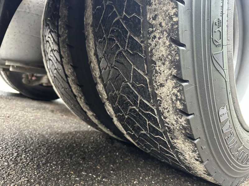 Tracteur routier Scania R450 MEGA SZM 4x2 Topline E6 Intarder: photos 15 Tracteur routier Scania R450 MEGA SZM 4x2 Topline E6 Intarder: photos 15